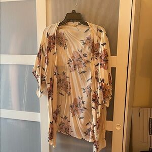 Saltwater Luxe, O/S, Floral Kimono - Cream and Pink